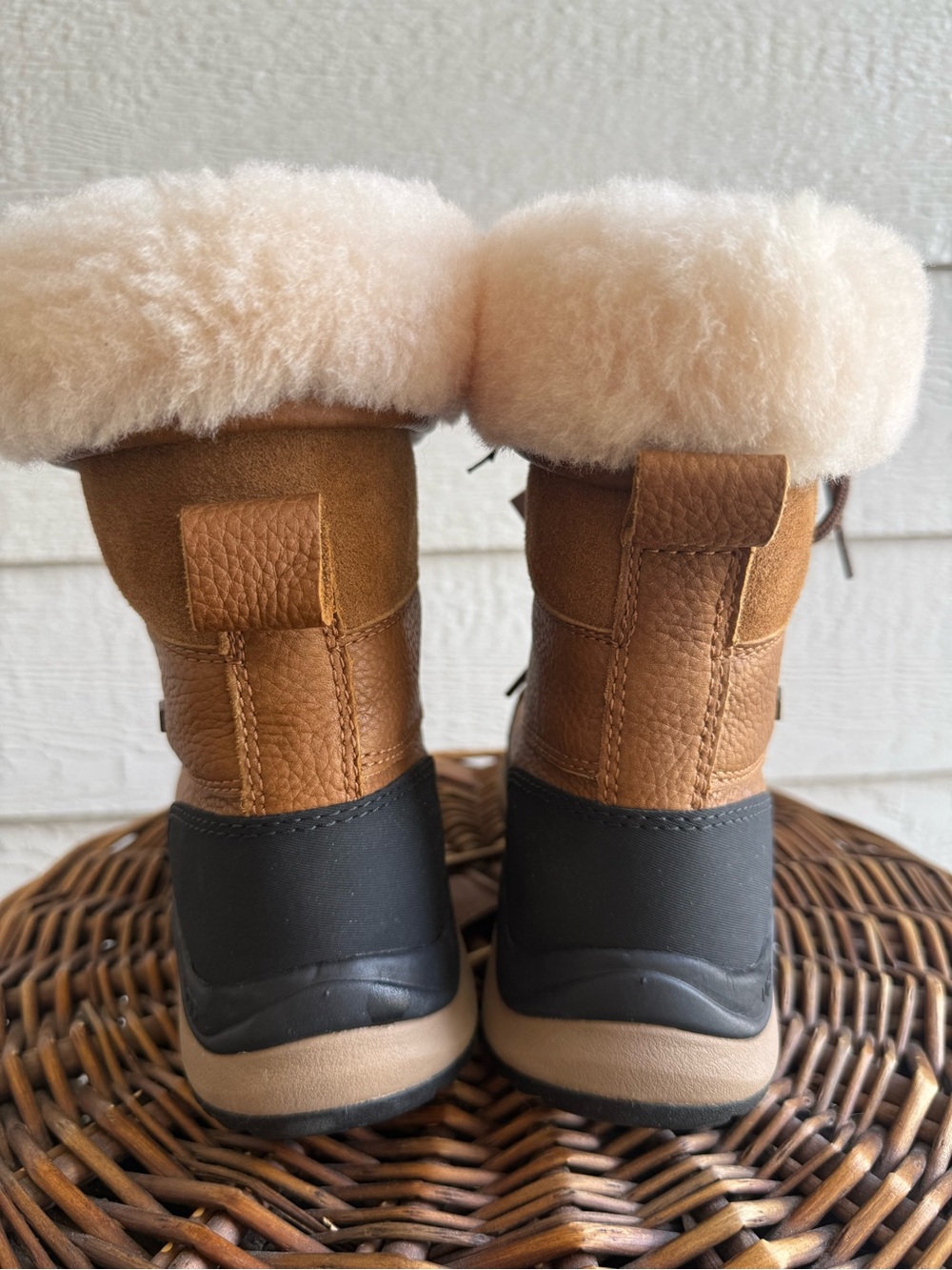 UGG Adirondack waterproof chestnut boots. - Picture 4 of 6